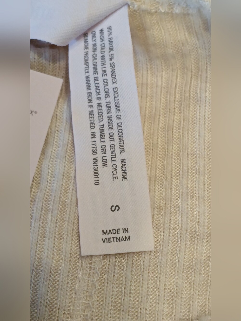 ⚕️Auden Ribbed Button-Front Henley - Picture 7 of 9